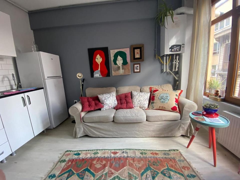 Feel like a neighbor Apartment in Istanbul