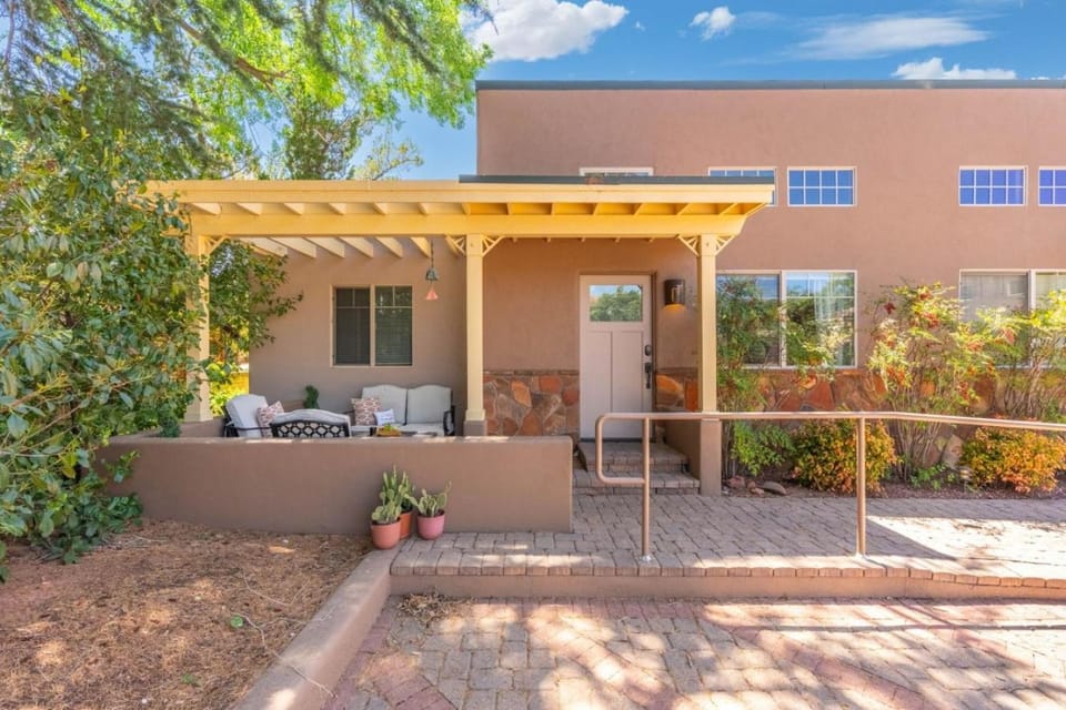 2BR Scenic Sedona with Patio and Views House in Sedona