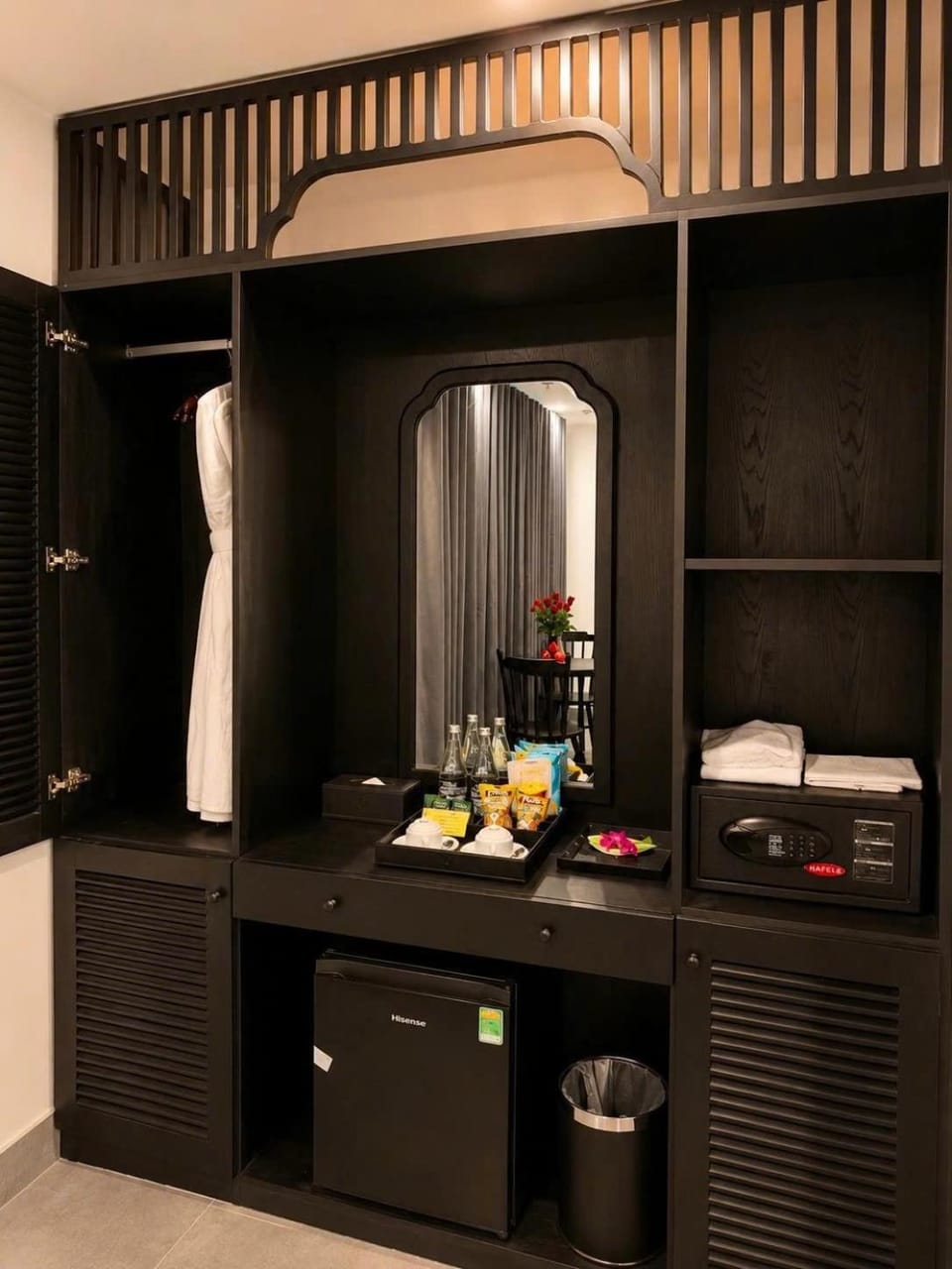 wardrobe