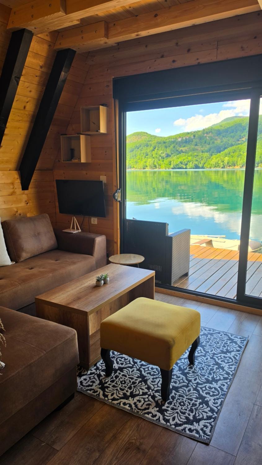 Splav Lago Verde Villa in Zlatibor District, Serbia