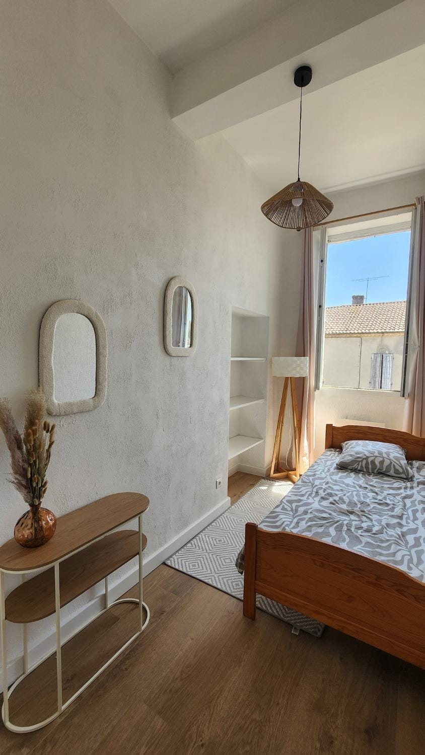 Bed, Bedroom