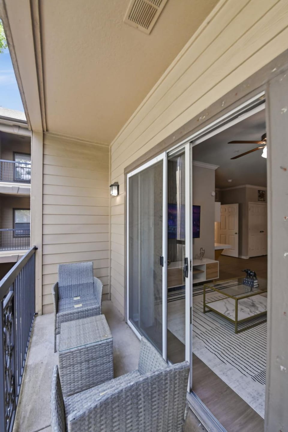 Spacious Dallas 2BR Near Downtown & Love Field Apartment in Dallas