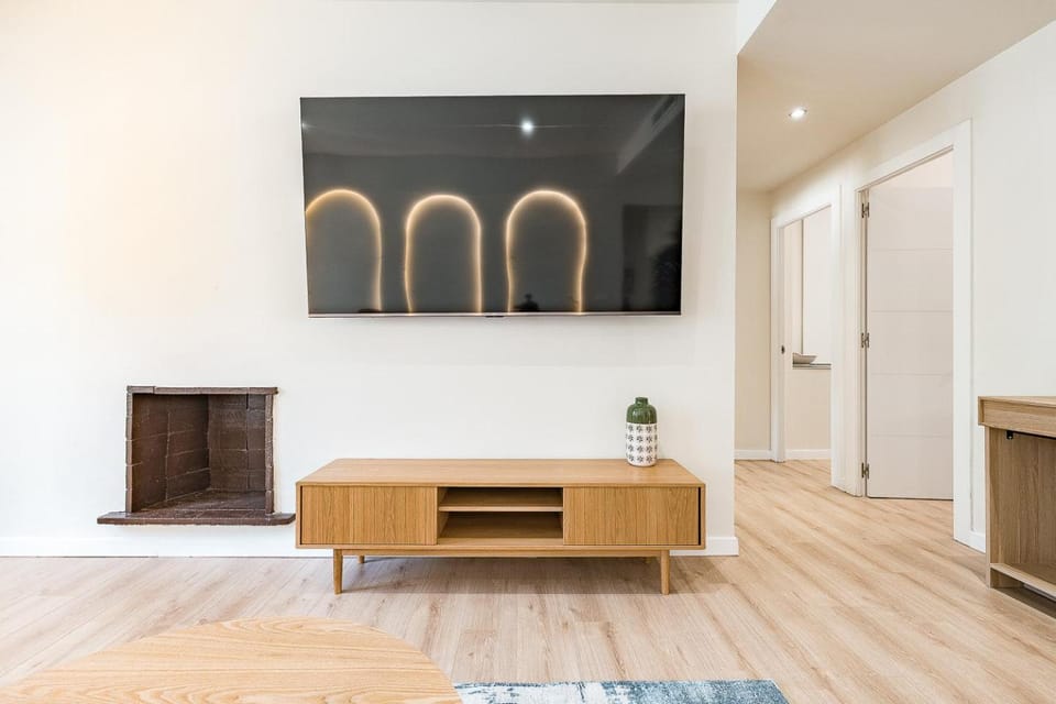 Communal lounge/ TV room, Living room