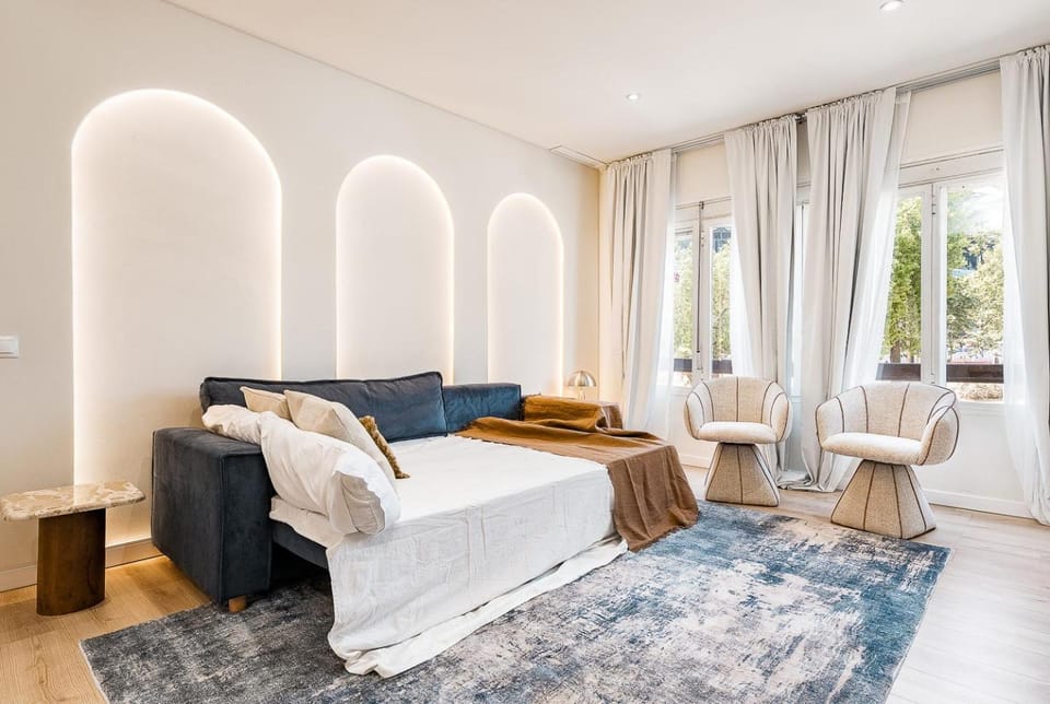 Communal lounge/ TV room, Living room