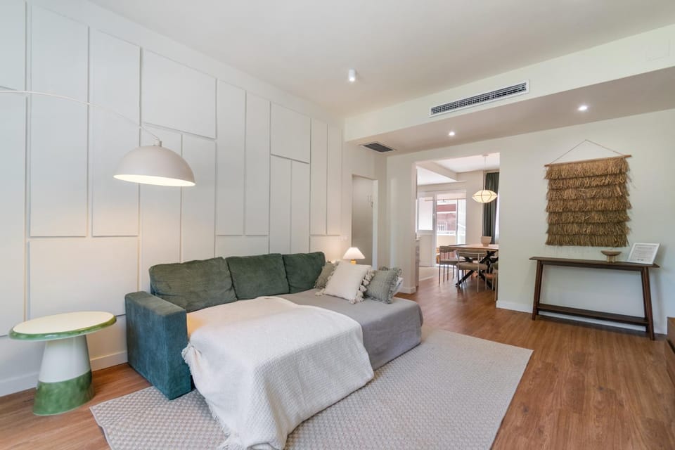 Communal lounge/ TV room, Living room
