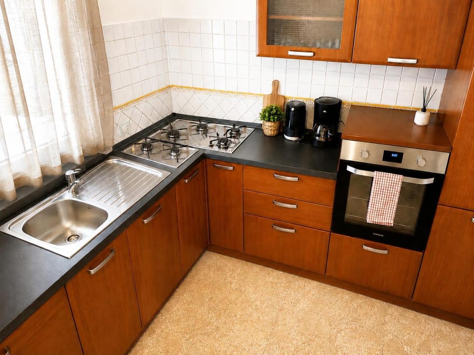 Coffee/tea facilities, Kitchen or kitchenette, dishwasher, minibar, pet friendly, stove, toaster