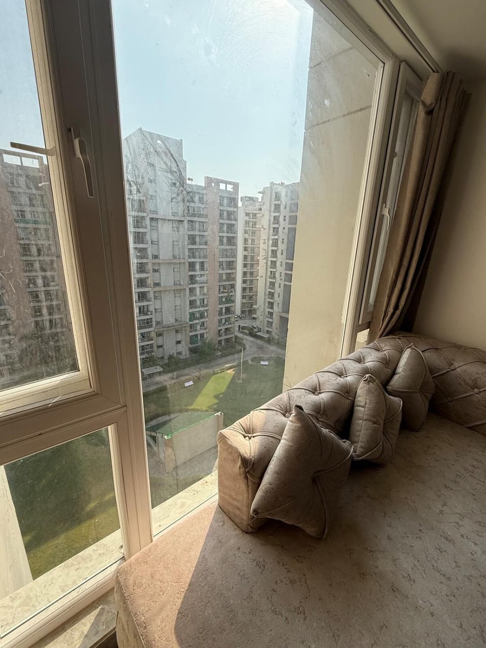 Zivora By Vaayu Sanctum 3BHK 10 min from The Taj Mahal Apartment in Agra