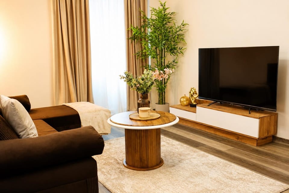 Luxury Apartment One Ultracentral & Old Town Apartment in Bucharest