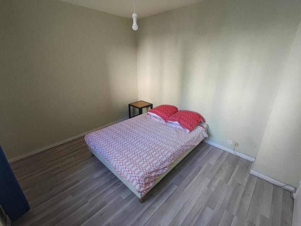 Cozy 2 chambres Wi-Fi Parking balcon Apartment in Besançon