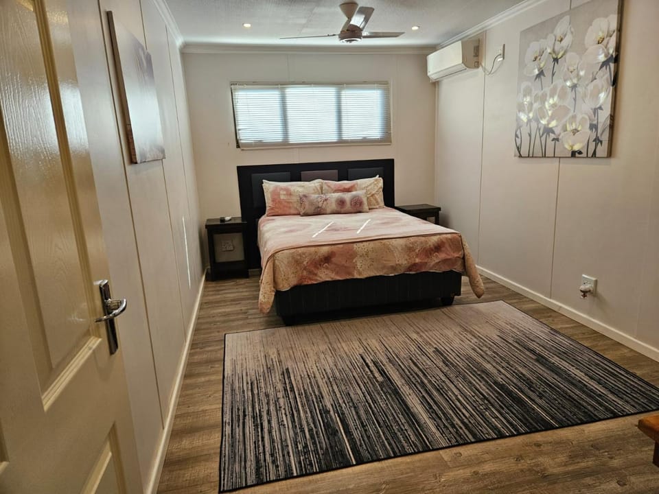 THE PONT port Edward UNIT 1 Campground/ 
RV Resort in KwaZulu-Natal