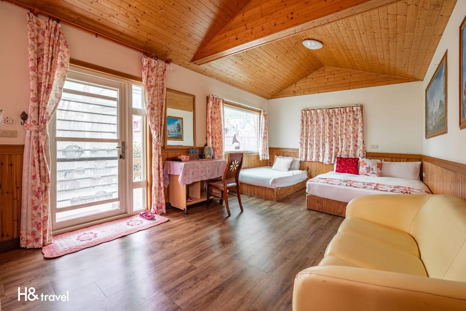 Living room, Bedroom, On site
