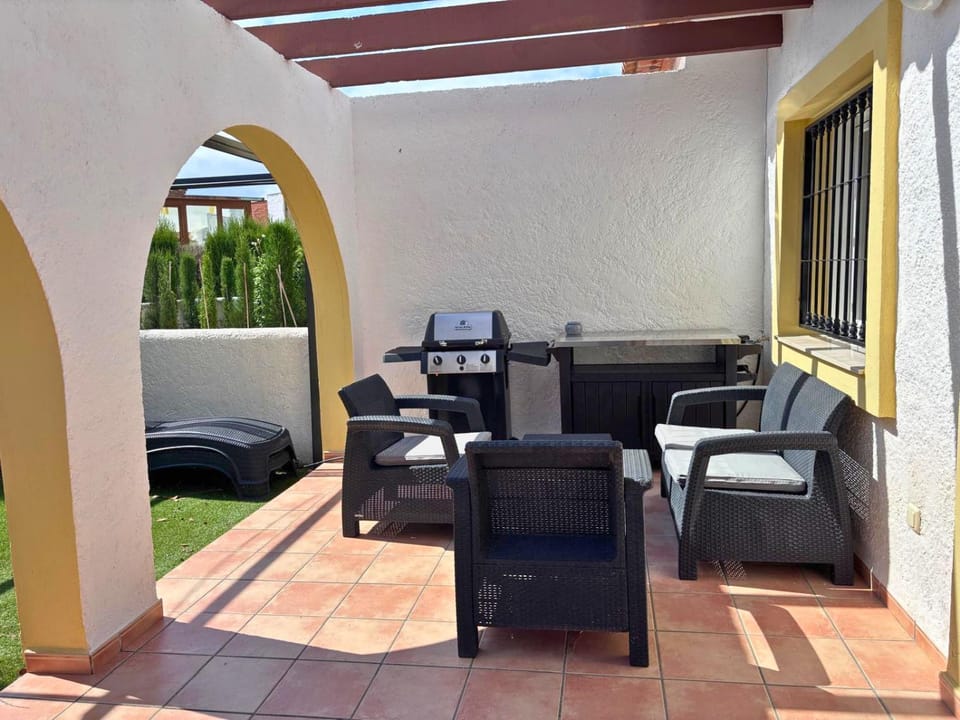 Day, BBQ facilities