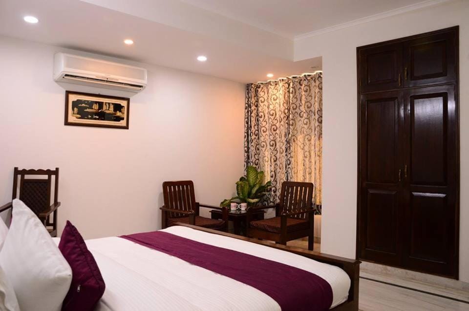 Hotel Sukhvilas Bed and Breakfast in Jaipur