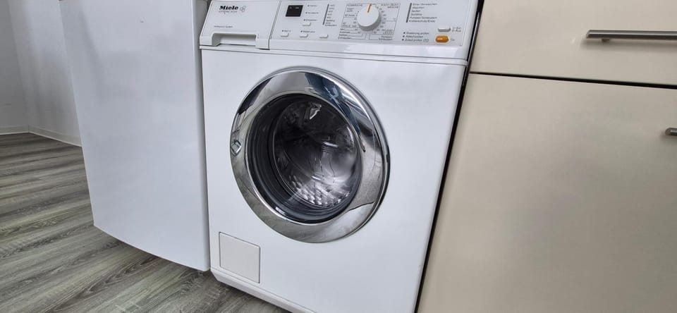 washing machine, washing machine