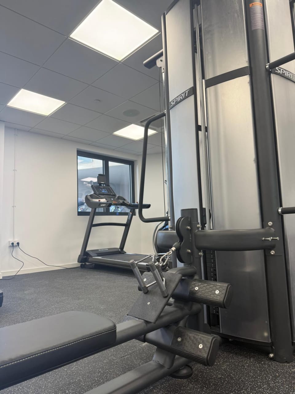 New CP Victory Suites with runway and sea view, pool and gym Apartment in Gibraltar