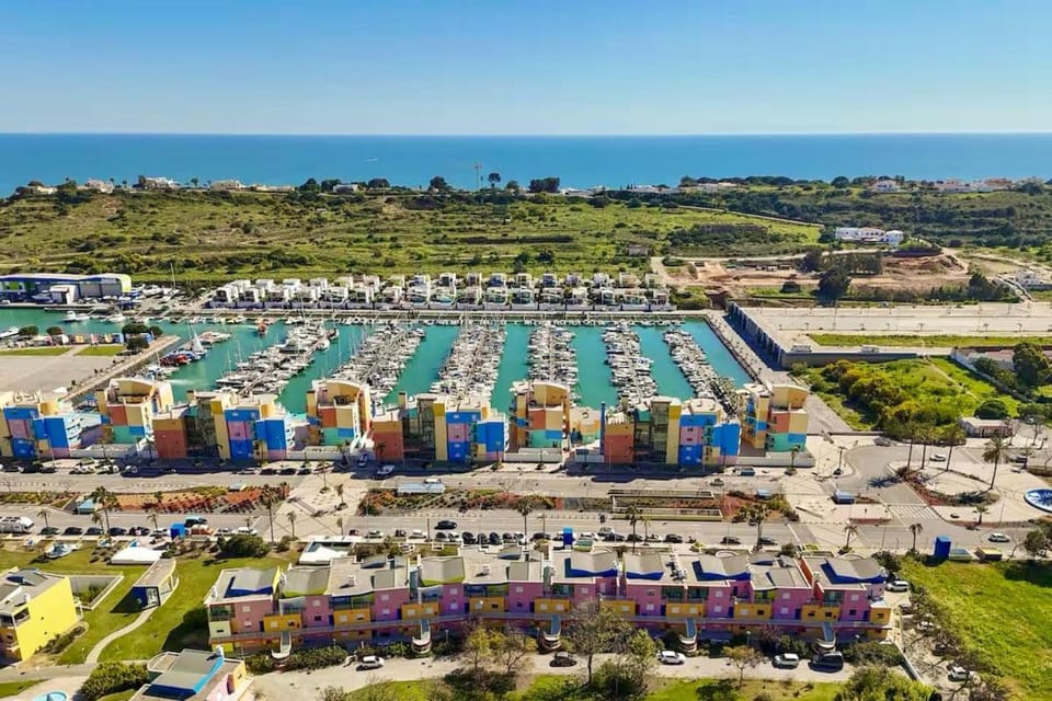 NEW Listing - ColorBay Studio at Marina, Albufeira Apartment in Guia