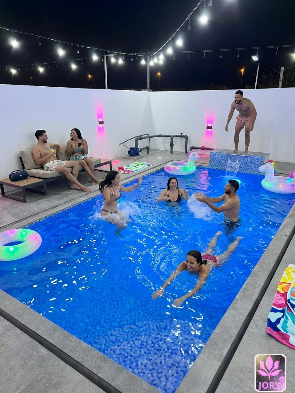 Swimming pool