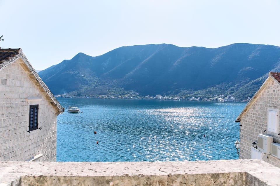Mountain view, Sea view, Sea view