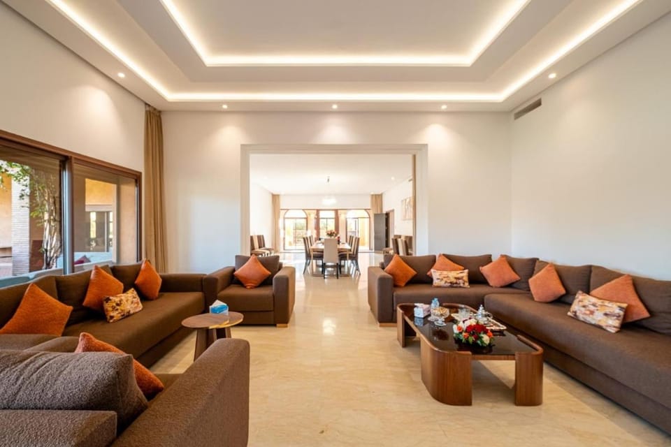Villa 12 Suites Marrakech 20 Min Centre ville Villa in Marrakesh-Safi