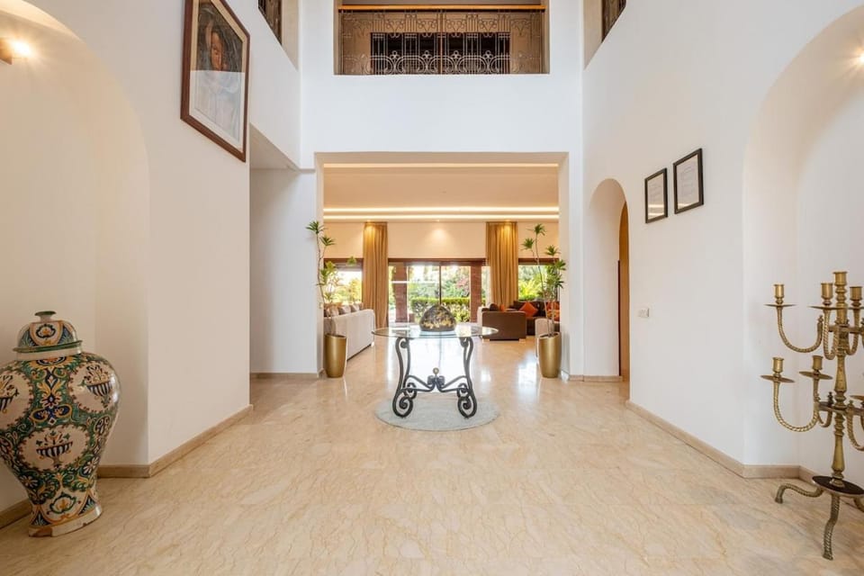 Villa 12 Suites Marrakech 20 Min Centre ville Villa in Marrakesh-Safi