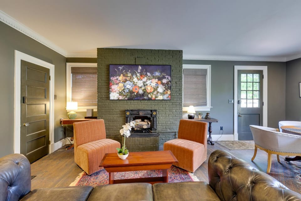 A Timeless Retreat at Historic Crompton House House in Worcester