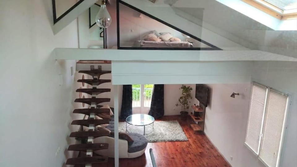Appartement loft coeur de la place des 5 Cantons Apartment in Anglet