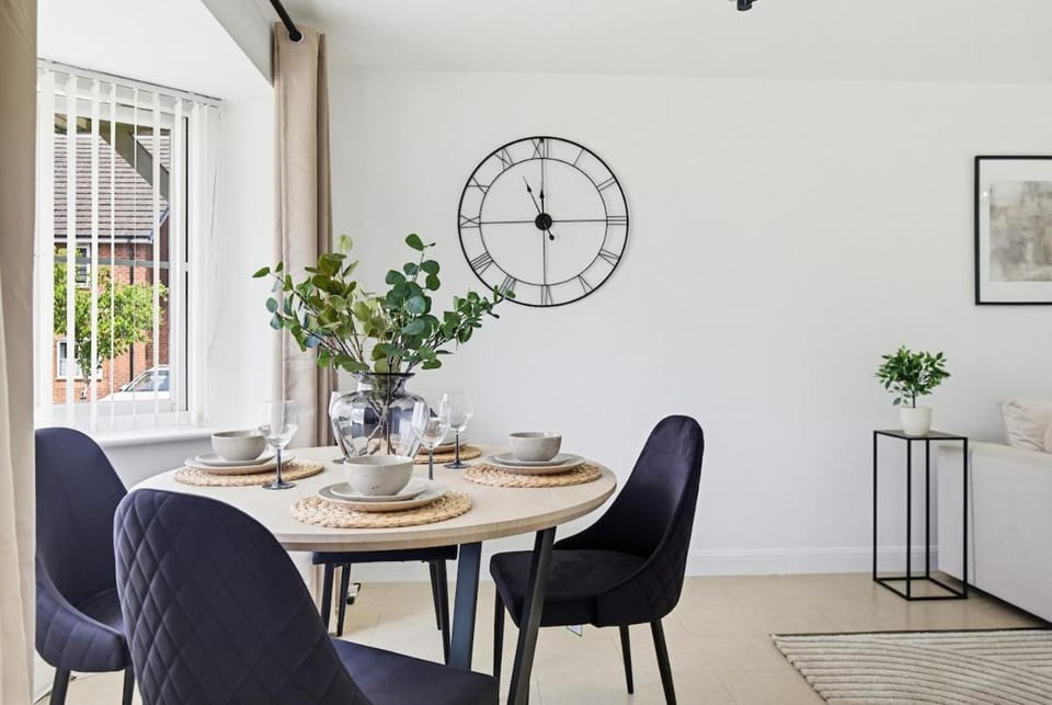 Dining area, Dinner