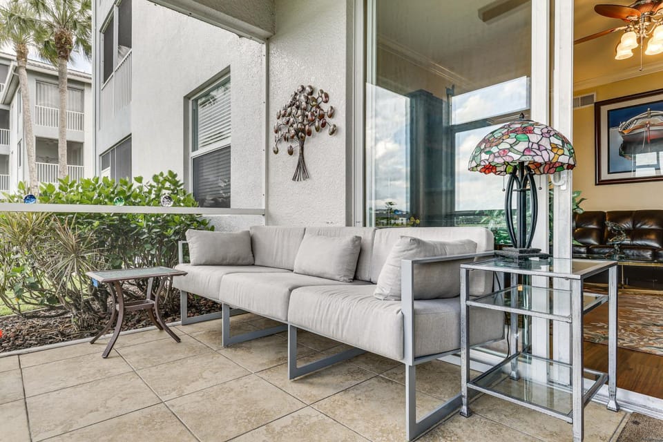 Golf + Poolside Days! Extended Fort Myers Escape House in Fort Myers