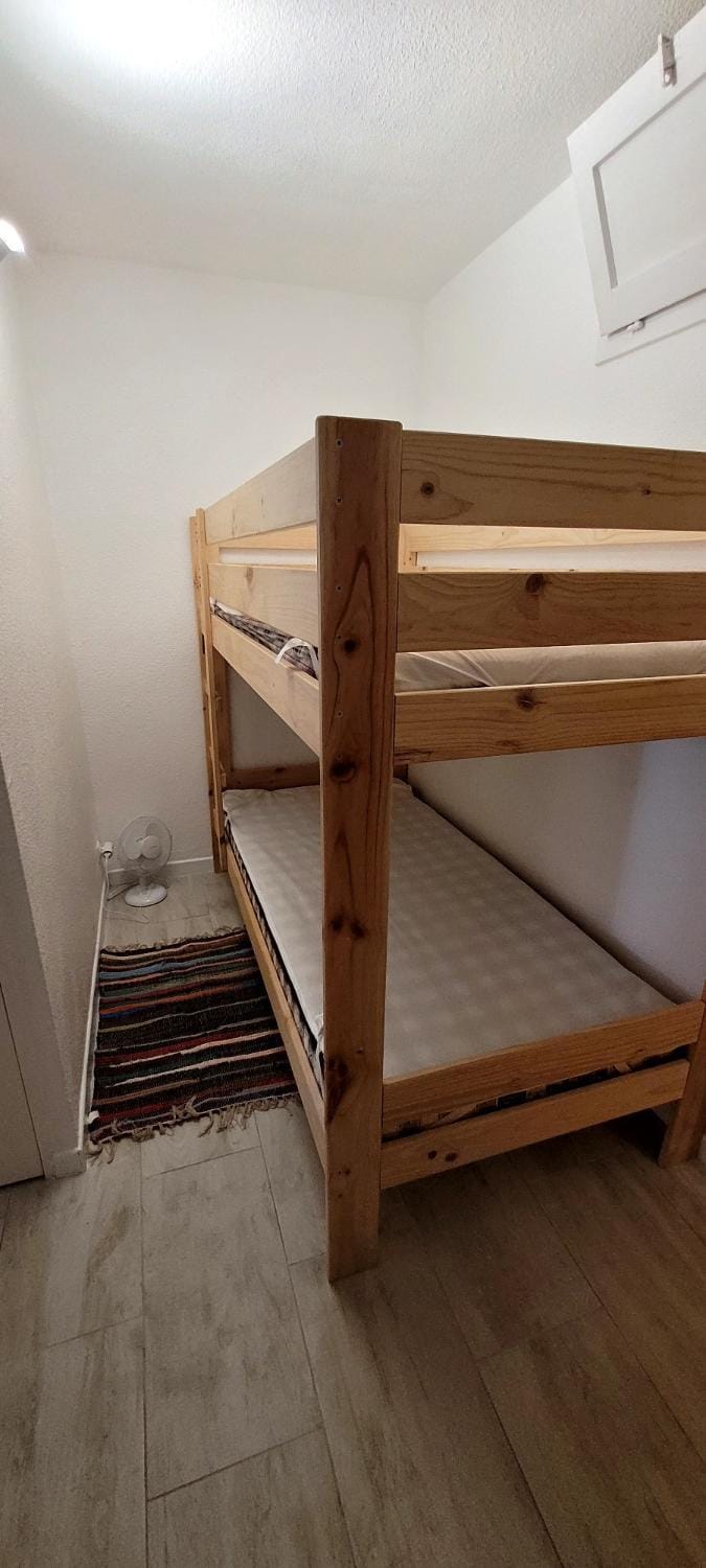 bunk bed