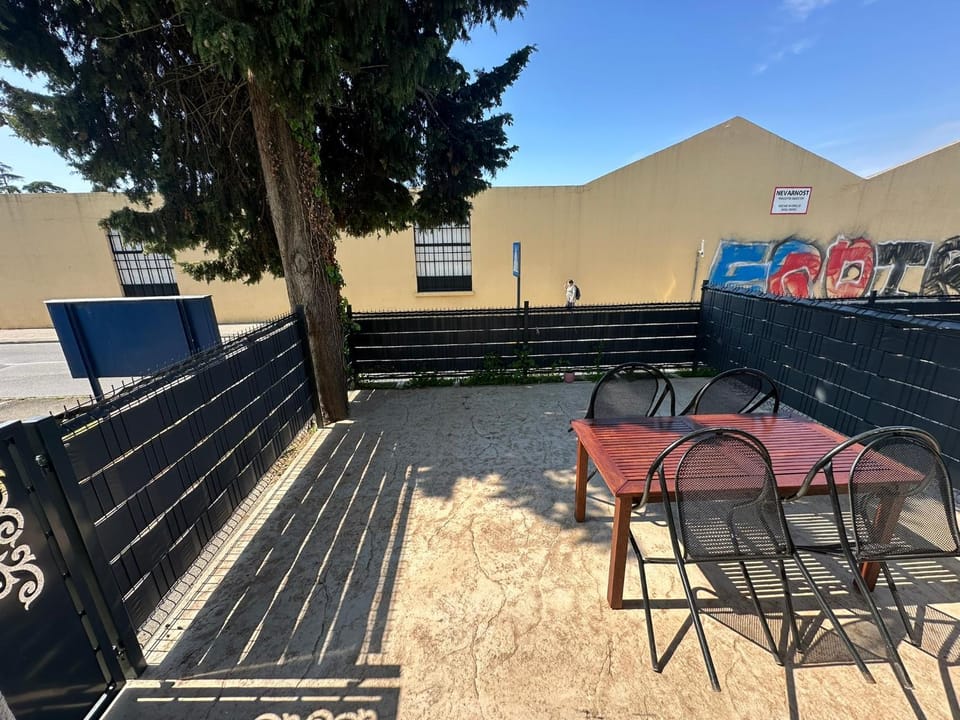 Balcony/Terrace, Balcony/Terrace