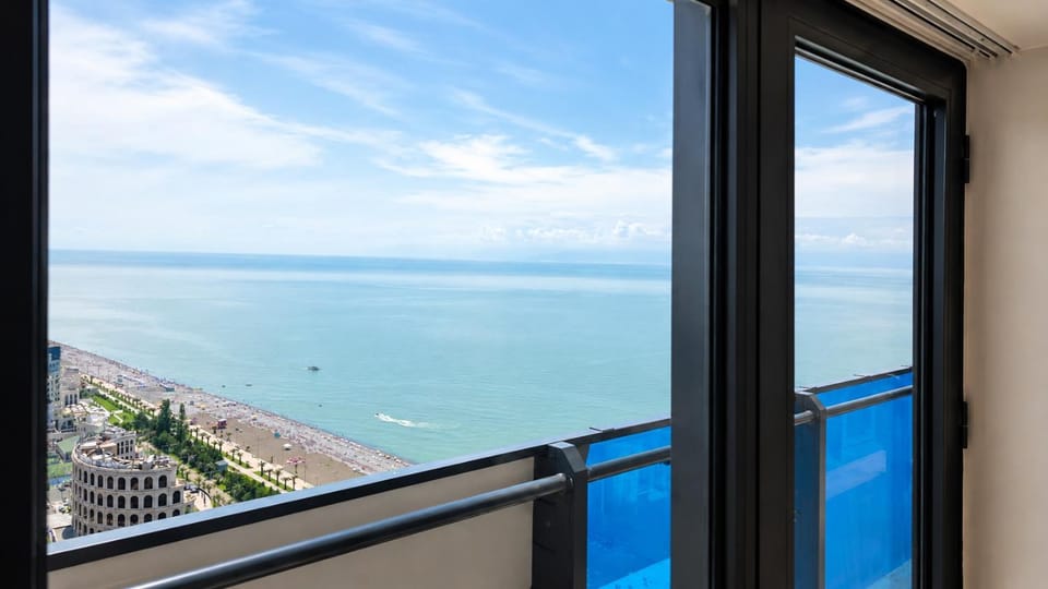 Day, View (from property/room), Balcony/Terrace, Bedroom, Sea view
