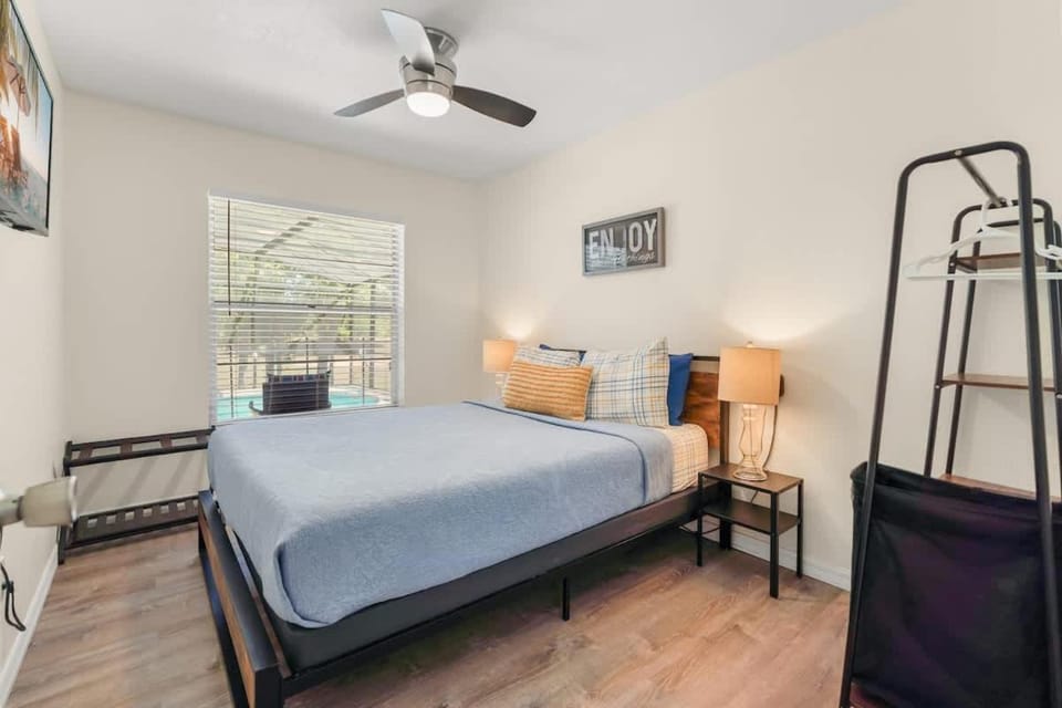Modern 4BR Disney ESPN Getaway Cheer Soccer Ready House in Four Corners
