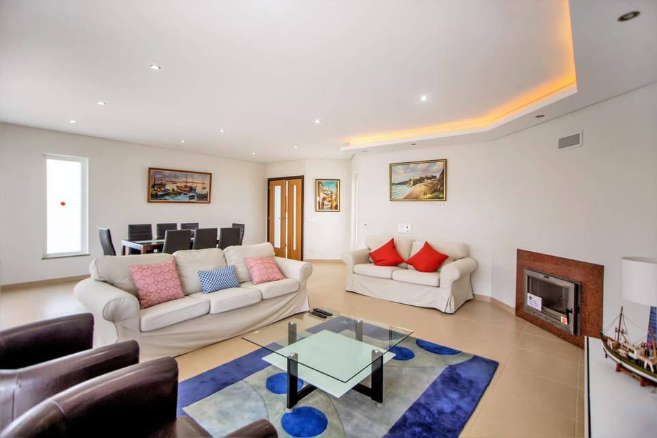 Villa Rafaella II Palace by Atlantic Places Villa in Guia