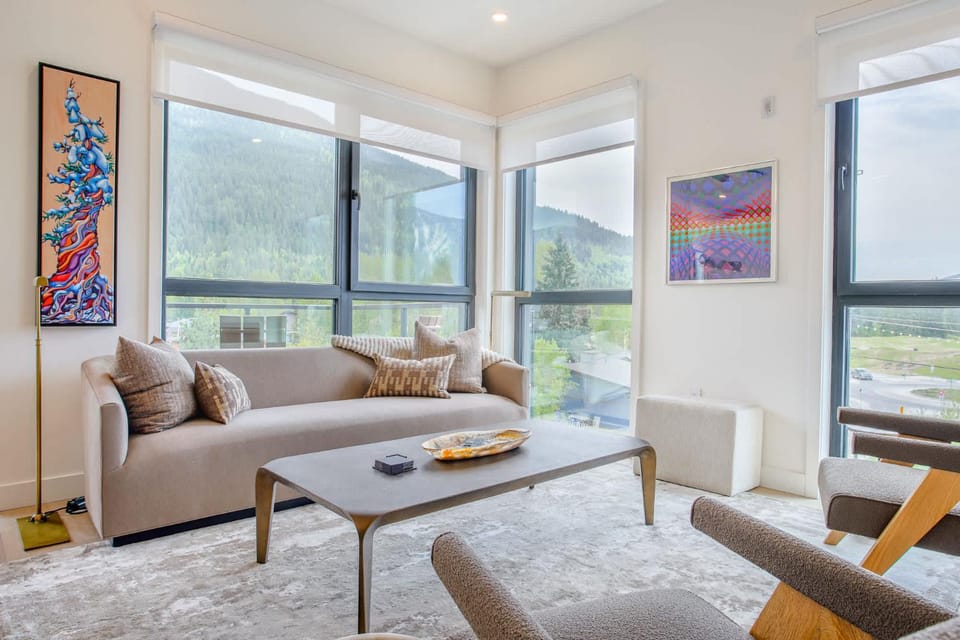 Big G's Penthouse - Two Bedroom Condo Apartment in Revelstoke