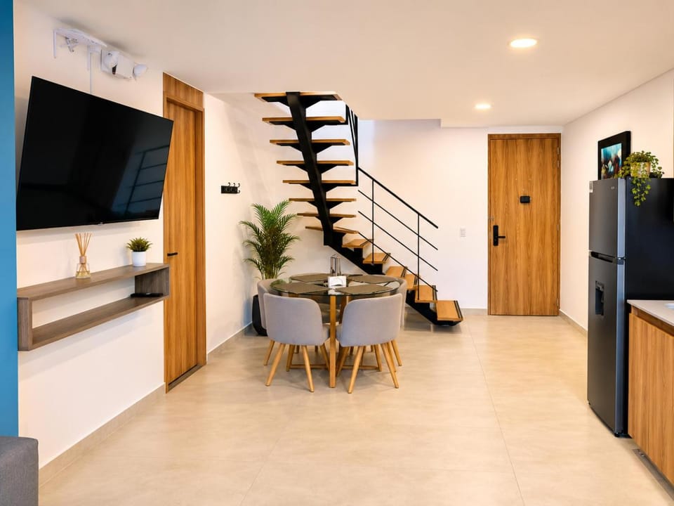 TV and multimedia, Dining area