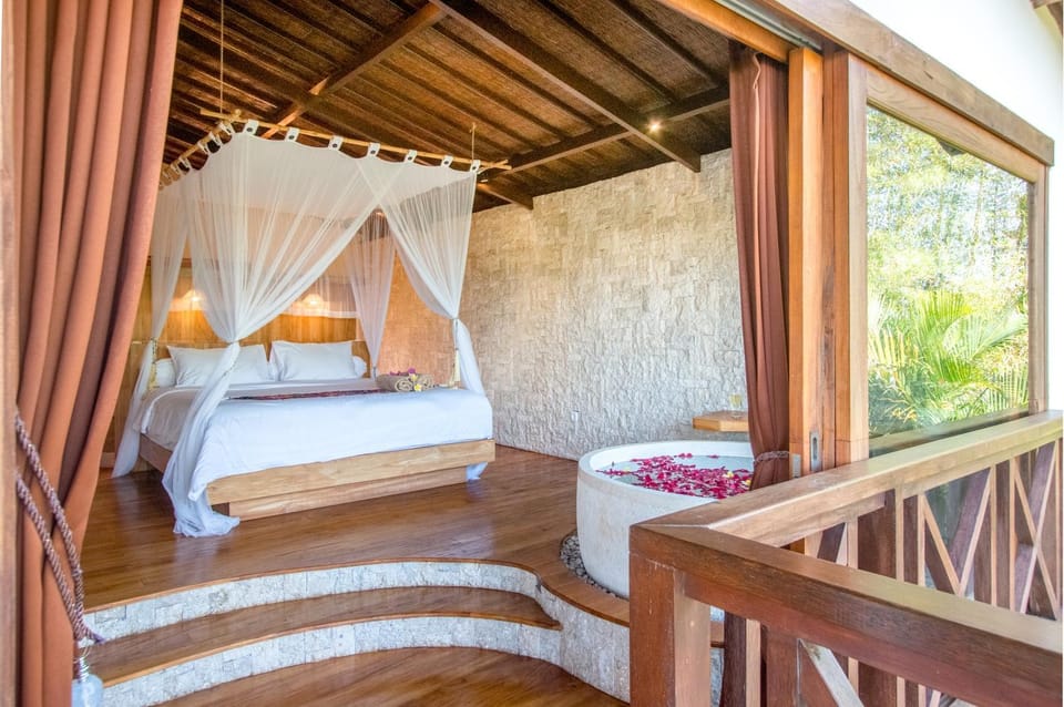 Bedroom, Bath