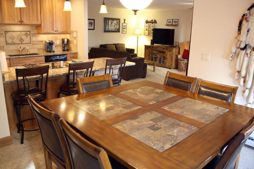 Park Place #C-104 - Walk to Town and the Lifts - Pool and Hot Tub Access House in Breckenridge