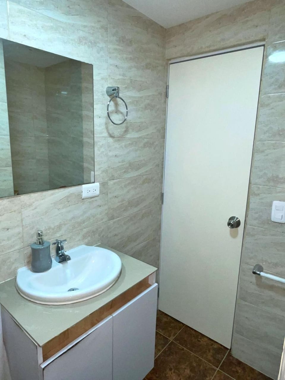 Comodos aparta estudios en Cali San Fernando Apartment in Cali