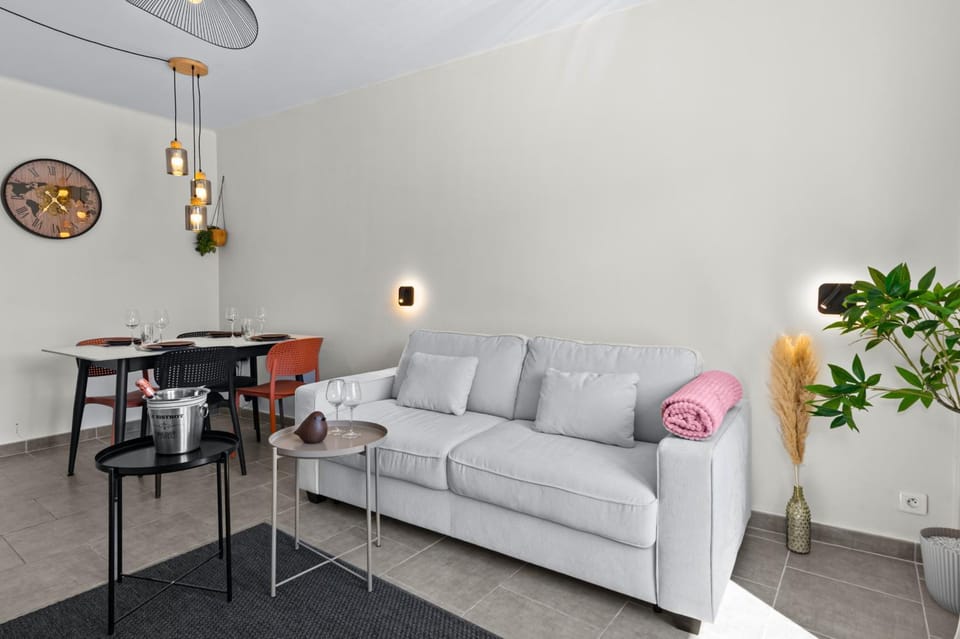 Séjour moderne à deux pas de la plage Apartment in Roquebrune-Cap-Martin