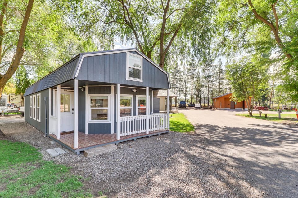 Gateway to Glacier! 2-Cabin Compound for Groups Cabin in Idaho
