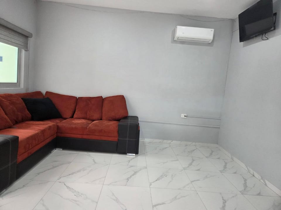 Game Room, Living room