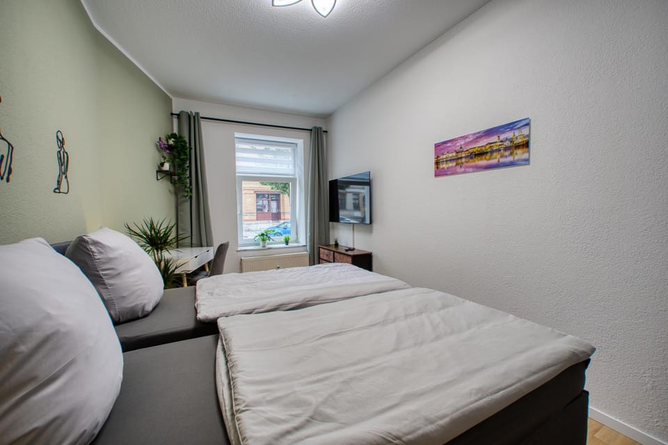 TV and multimedia, Bedroom