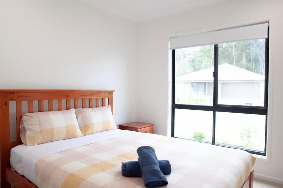 New 4 Bedroom house Close to Browns Plains House in Brisbane