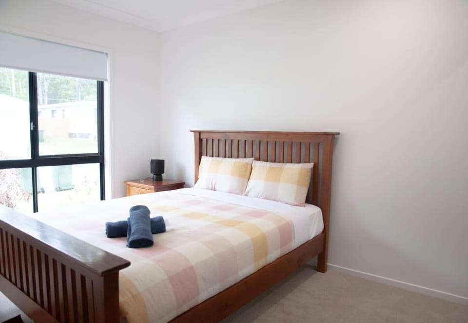 New 4 Bedroom house Close to Browns Plains House in Brisbane