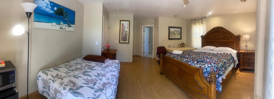 WM Private master suite with separate entry Bed and Breakfast in Willow Glen
