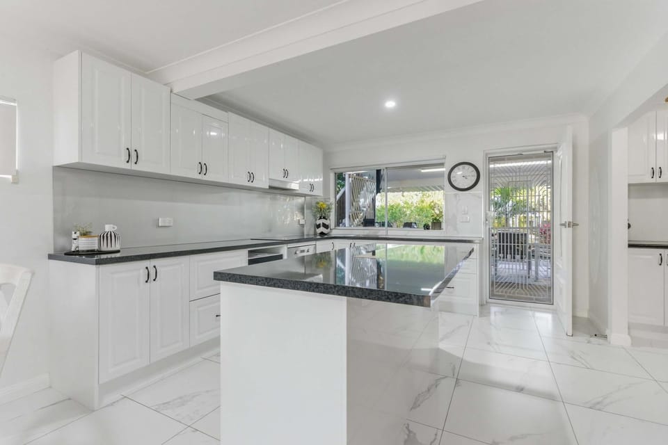 Saltwater Escape - Unit 1 Apartment in Bargara