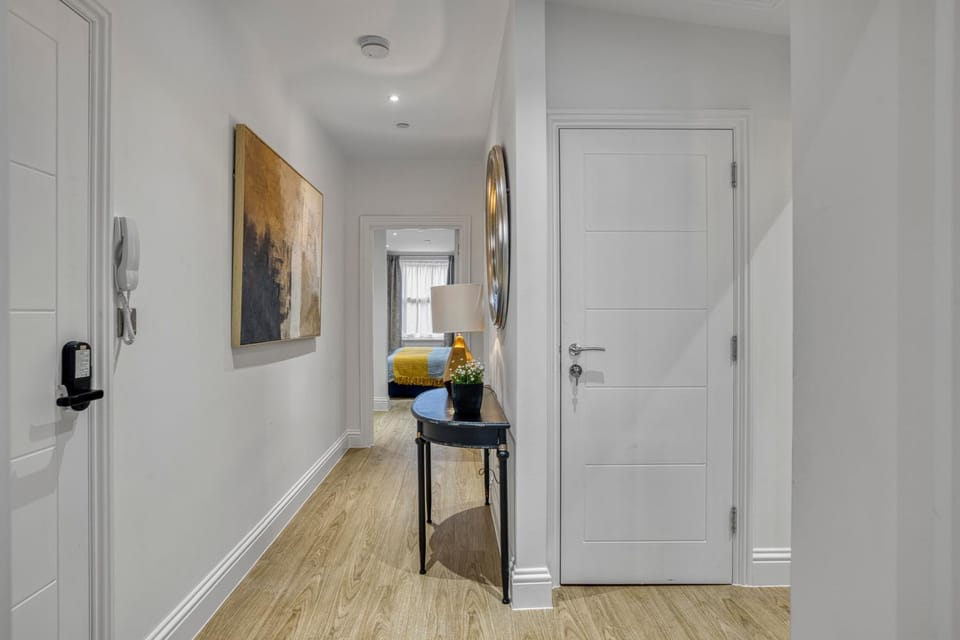 Heart of South Kensington Apartment in City of Westminster