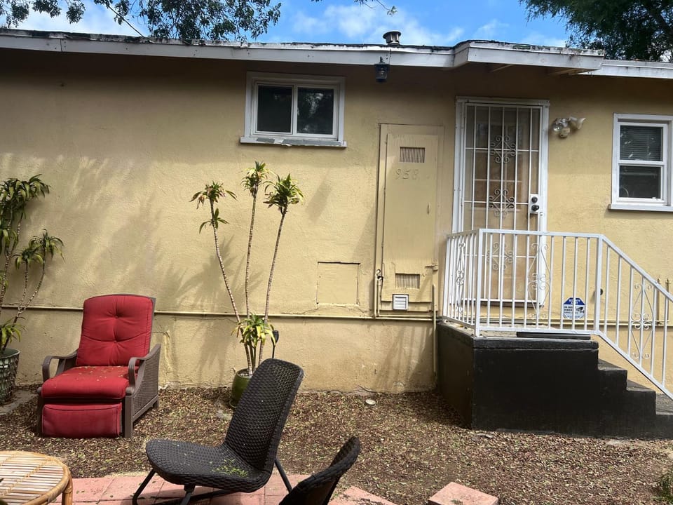 Inglewood Oasis Casita House in Inglewood