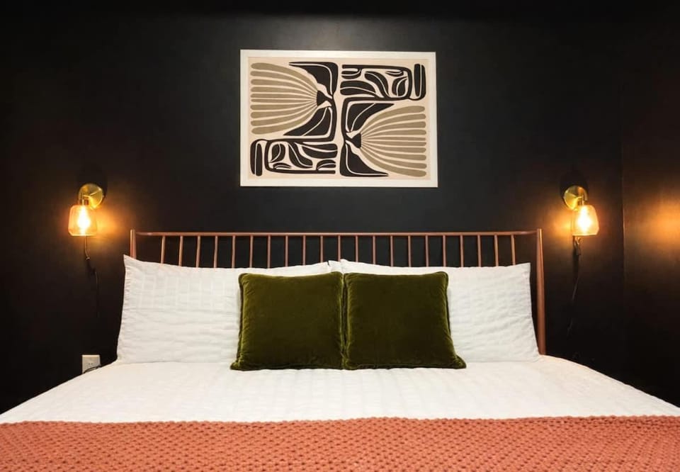 Roots Picnic Stay 1BR King Bed 3 Beds Near Met Apartment in Philadelphia