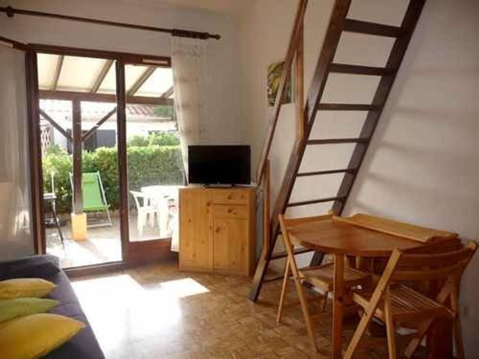 Villa mitoyenne avec climatisation - 4 pers. - FR-1-81-776 Villa in Le Barcarès